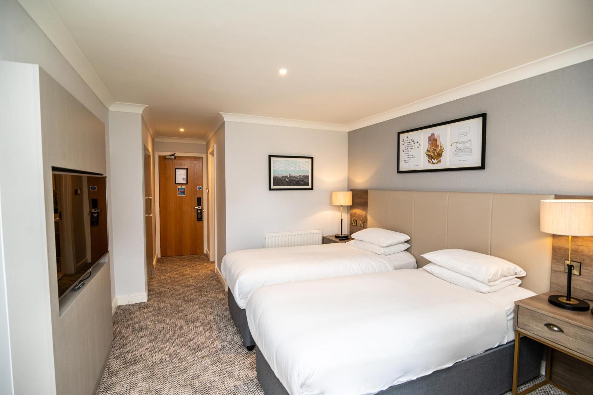 Hotel Eastwood Hall 4*