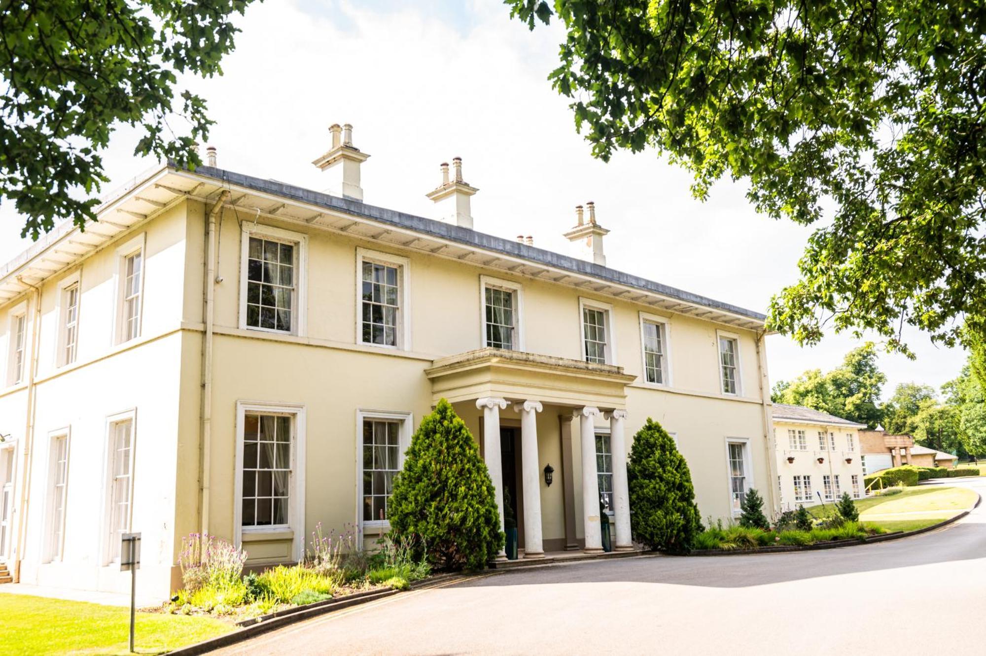 Hotel Eastwood Hall